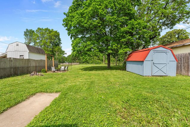 819 N Brown Avenue, Springfield, MO 65802