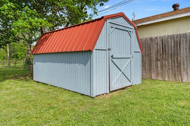 819 N Brown Avenue, Springfield, MO 65802