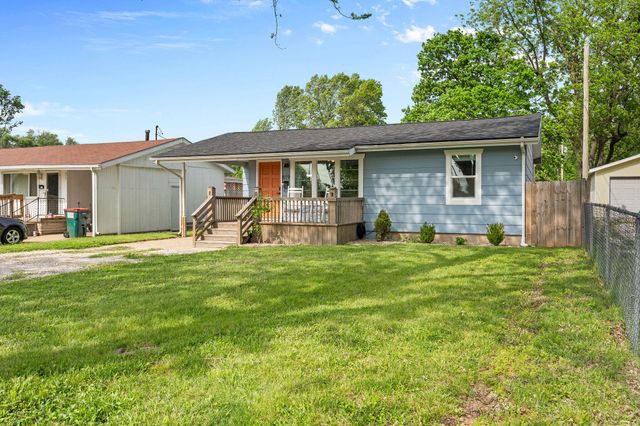 819 N Brown Avenue, Springfield, MO 65802
