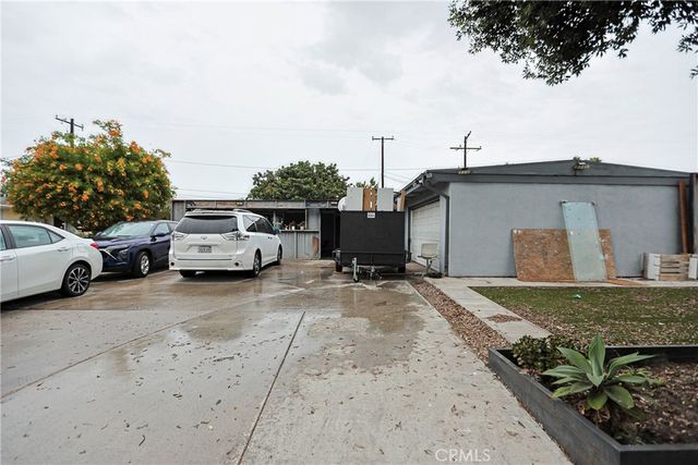 1917 W Beacon, Anaheim, CA 92804
