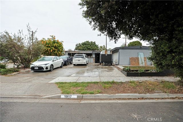 1917 W Beacon, Anaheim, CA 92804