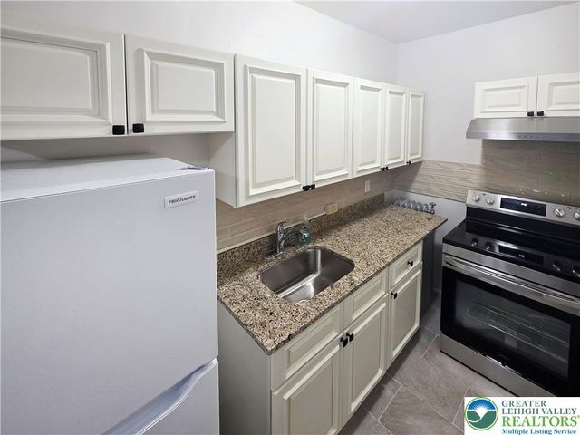 1401 Broadway 5, Fountain Hill Boro, PA 18015