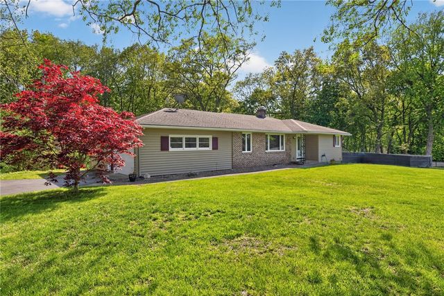 565 Bay Road, Webster, NY 14580