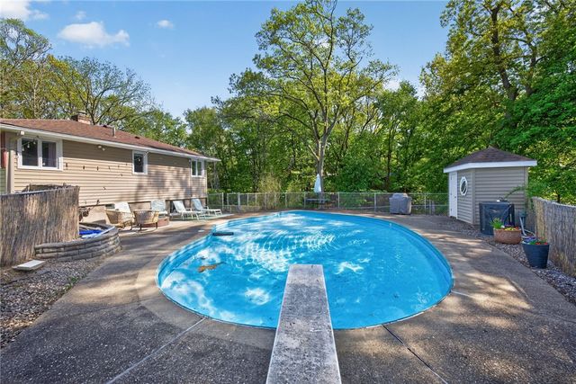 565 Bay Road, Webster, NY 14580