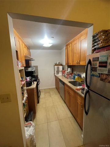 63-14 queens Boulevard 6B, Woodside, NY 11377