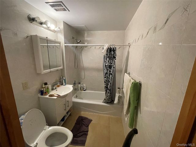 63-14 queens Boulevard 6B, Woodside, NY 11377