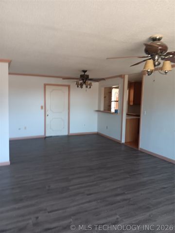 1206 N Lakeside Drive N, Adair, OK 74330