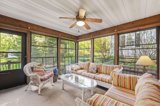 1646 Mayfield Heights Road, Mendota Heights, MN 55118