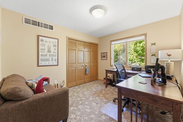 1646 Mayfield Heights Road, Mendota Heights, MN 55118