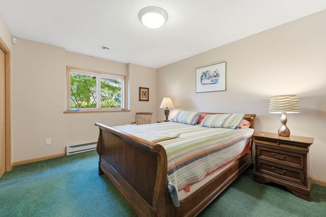 1646 Mayfield Heights Road, Mendota Heights, MN 55118