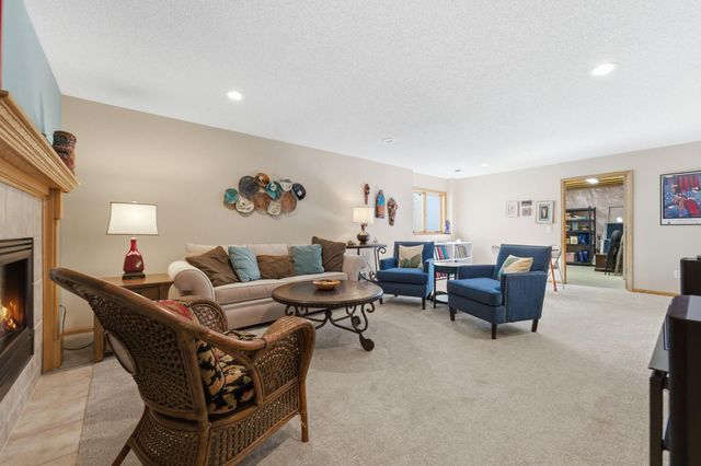 1646 Mayfield Heights Road, Mendota Heights, MN 55118