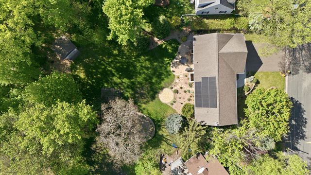 1646 Mayfield Heights Road, Mendota Heights, MN 55118