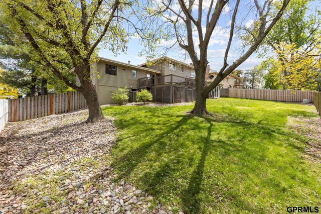 1226 N 121 Street, Omaha, NE 68154