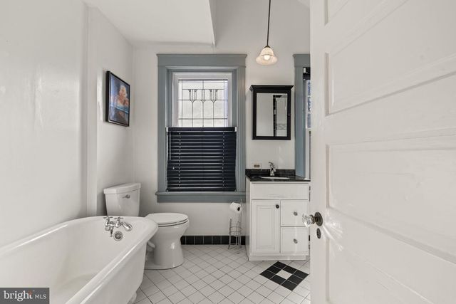 339 PARK AVE, Swarthmore, PA 19081