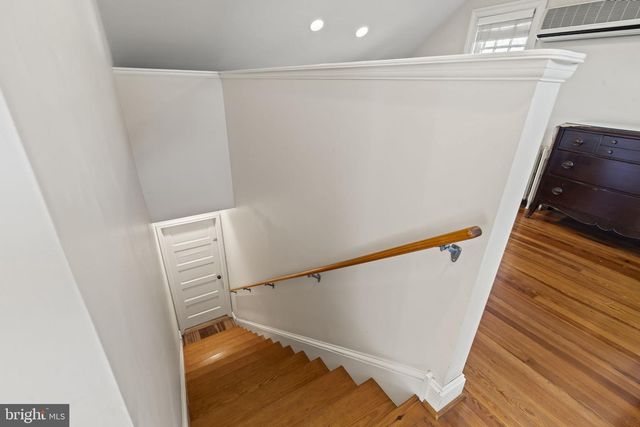 339 PARK AVE, Swarthmore, PA 19081