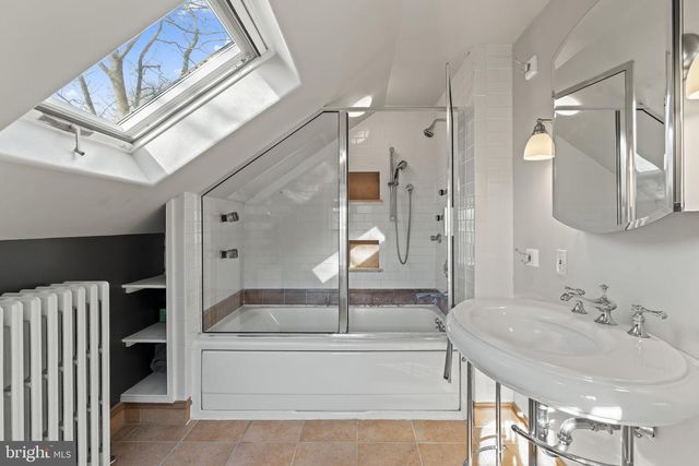 339 PARK AVE, Swarthmore, PA 19081