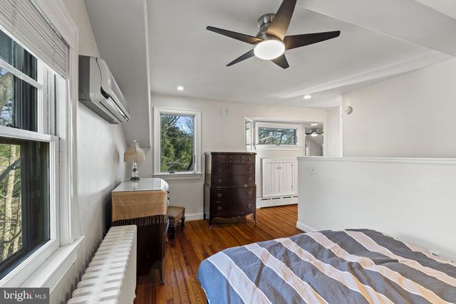 339 PARK AVE, Swarthmore, PA 19081