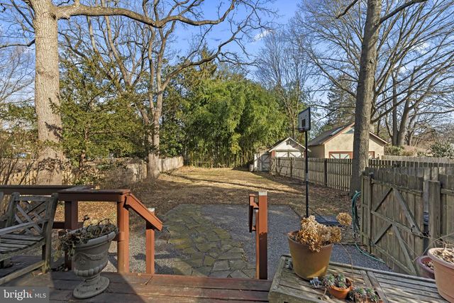 339 PARK AVE, Swarthmore, PA 19081