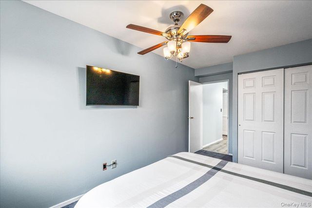 10 Lenox Road 2F, Rockville Centre, NY 11570