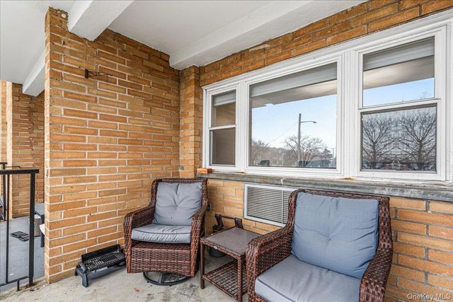 10 Lenox Road 2F, Rockville Centre, NY 11570