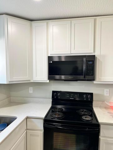 2449 Wilson Avenue, Columbus, OH 43207