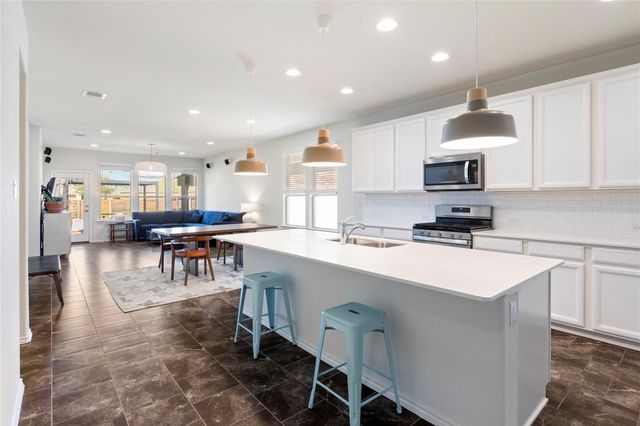 1001 McCormick CV, Hutto, TX 78634