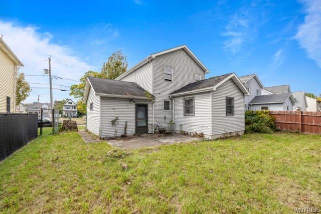 43 Eureka Place, Buffalo, NY 14204