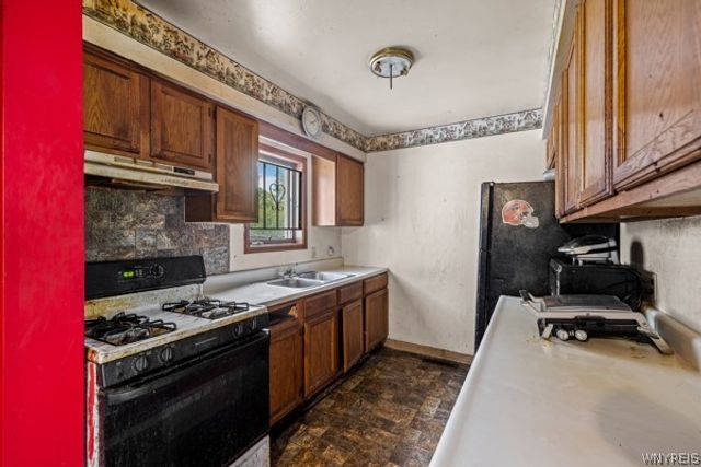 43 Eureka Place, Buffalo, NY 14204
