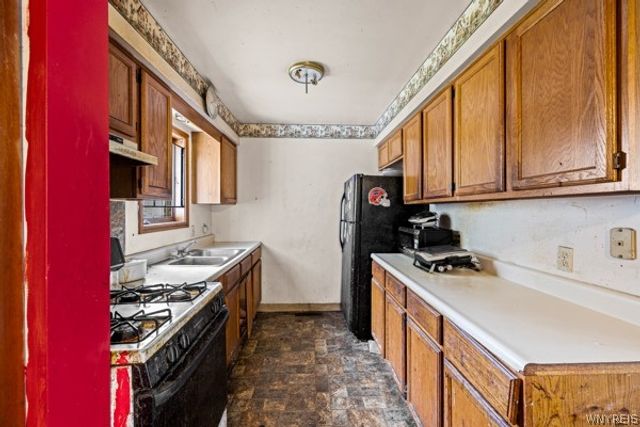 43 Eureka Place, Buffalo, NY 14204