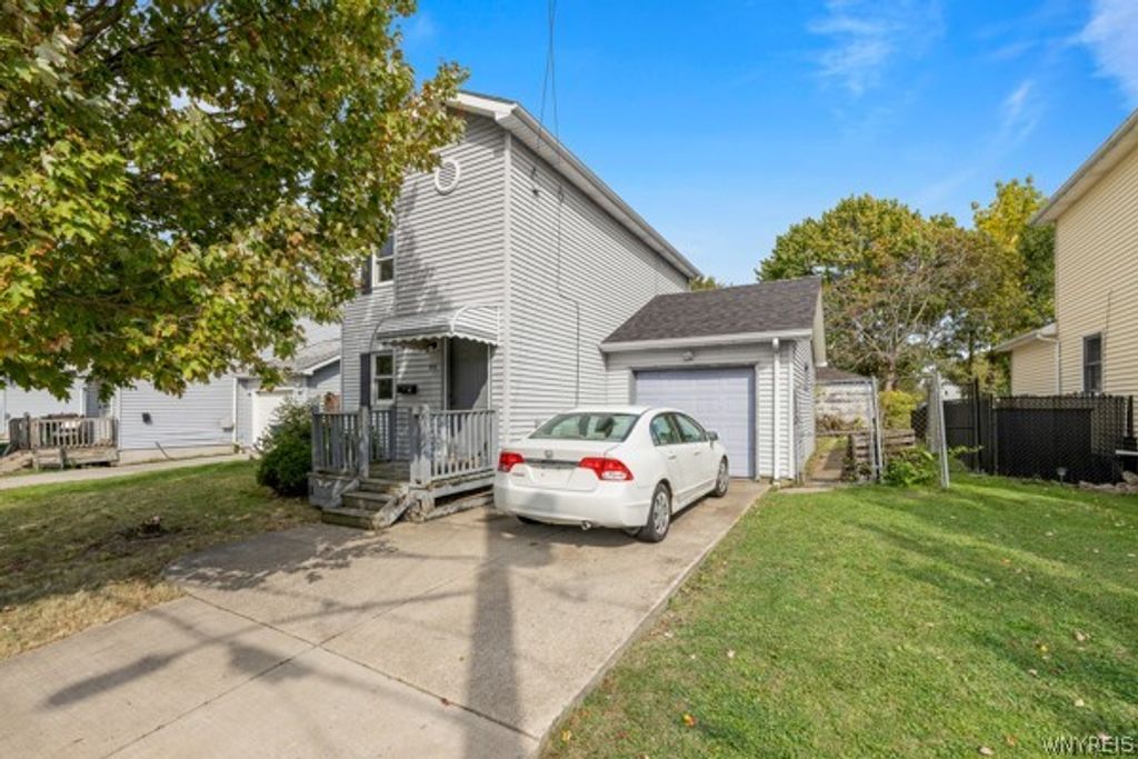43 Eureka Place, Buffalo, NY 14204
