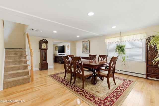 352 Silver Bay Road, Toms River, NJ 08753