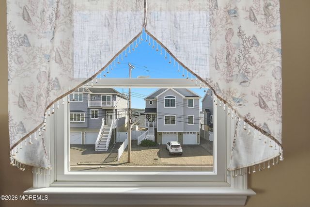 352 Silver Bay Road, Toms River, NJ 08753