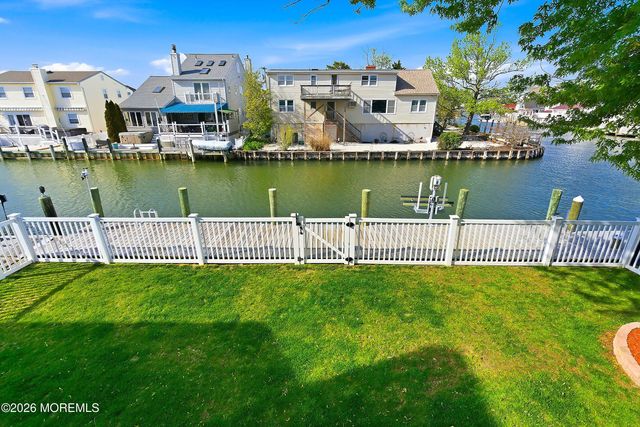 352 Silver Bay Road, Toms River, NJ 08753