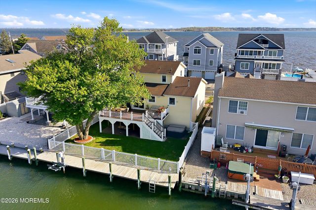 352 Silver Bay Road, Toms River, NJ 08753