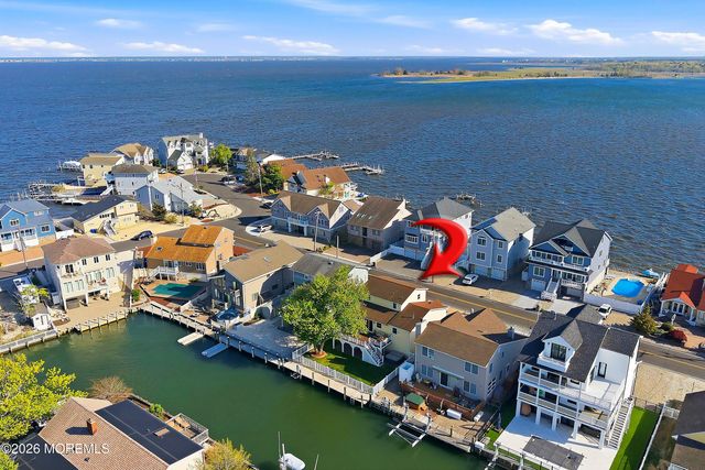 352 Silver Bay Road, Toms River, NJ 08753