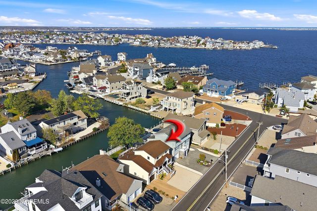 352 Silver Bay Road, Toms River, NJ 08753