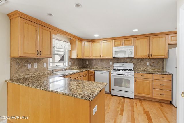 352 Silver Bay Road, Toms River, NJ 08753