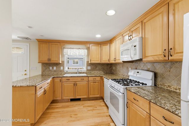 352 Silver Bay Road, Toms River, NJ 08753