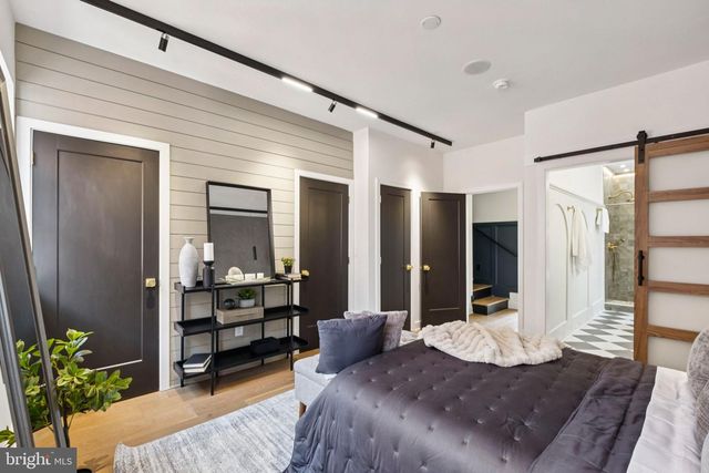 1418 ORANGE ST, Philadelphia, PA 19125