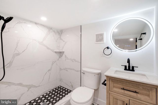 1418 ORANGE ST, Philadelphia, PA 19125