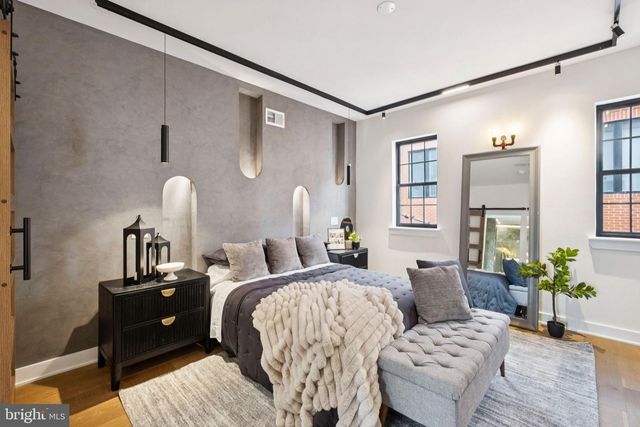 1418 ORANGE ST, Philadelphia, PA 19125