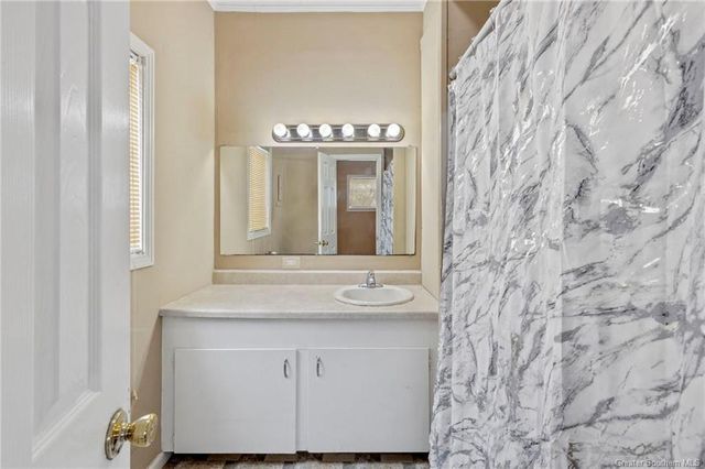 311 S Crocker Street, Sulphur, LA 70663