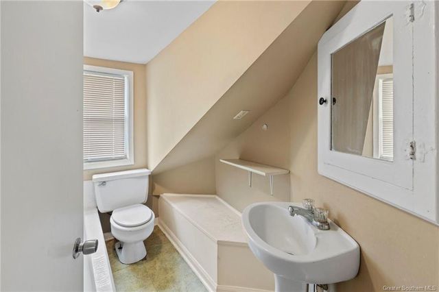 311 S Crocker Street, Sulphur, LA 70663