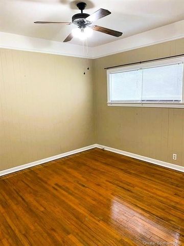 311 S Crocker Street, Sulphur, LA 70663