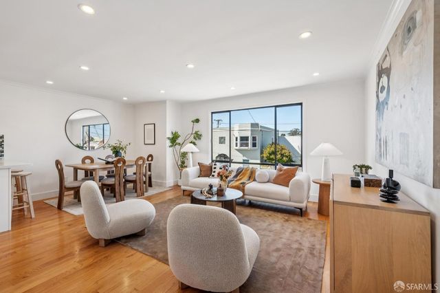 279 St Charles Avenue, San Francisco, CA 94132