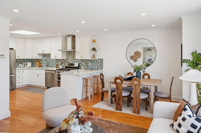 279 St Charles Avenue, San Francisco, CA 94132