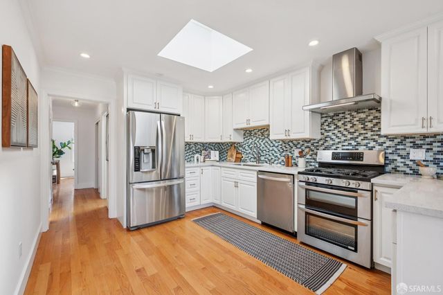279 St Charles Avenue, San Francisco, CA 94132