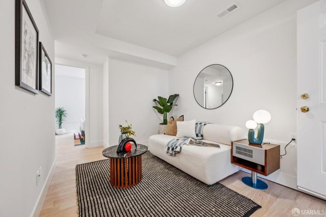279 St Charles Avenue, San Francisco, CA 94132