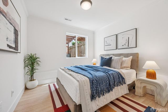 279 St Charles Avenue, San Francisco, CA 94132