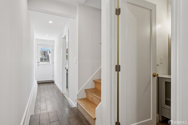279 St Charles Avenue, San Francisco, CA 94132